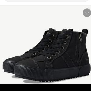 BNIB Blowfish "Rev" Hightops w/ Side Zip